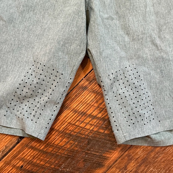 Vuori Cruise Boardshorts Green Heather Men’s Size 34 - Picture 6 of 12